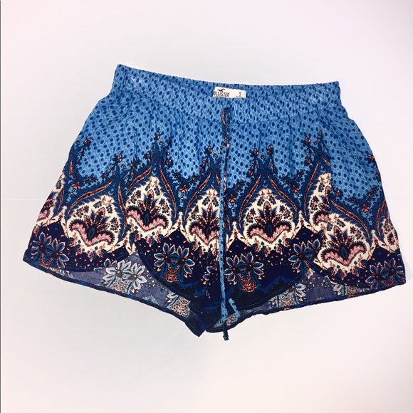 Hollister Pants - Hollister Drawstring Shorts Floral Paisley Print